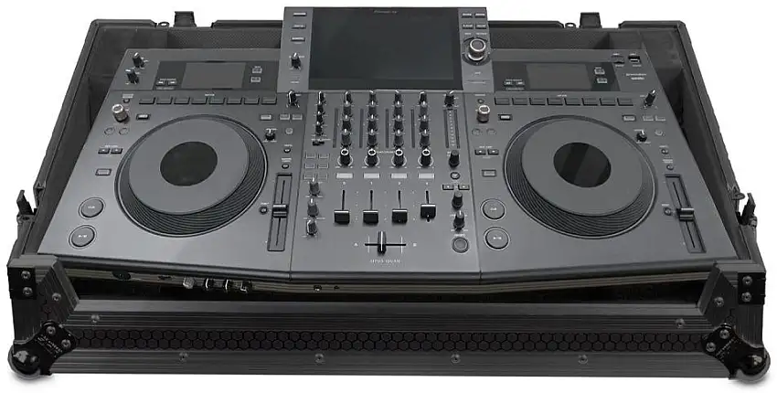 UDG Ultimate Flightcase Pioneer Opus-Quad Blk Plus (W)