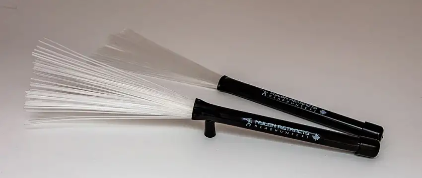 Headhunters Nylon Retracts Brush