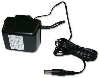 Akai NAKA102 Strömförsörjningsadapter